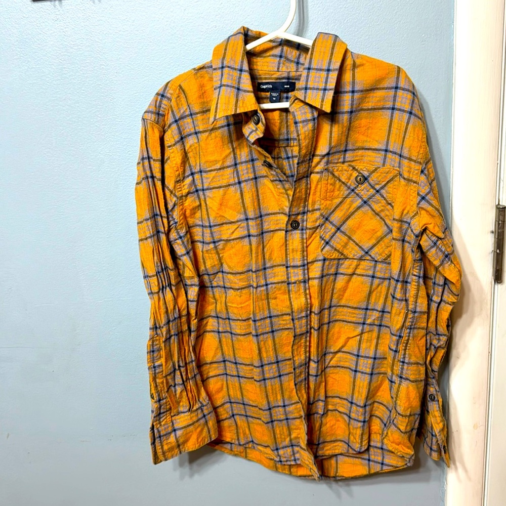 Gap button down